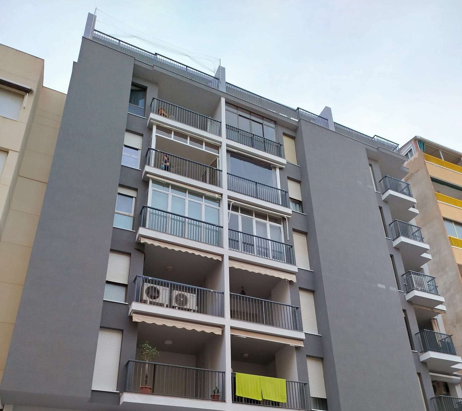 Fachada rehabilitada C/ Del Mar, 4